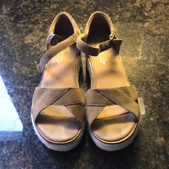 toms espadrille sandals